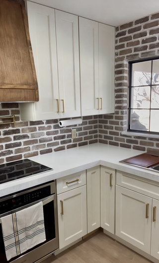 TW - LSB33: Creamy White Shaker 33" 2 Doors Lazy Susan Corner Base Cabinet - homecabinets