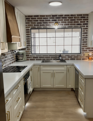 TW - LSB33: Creamy White Shaker 33" 2 Doors Lazy Susan Corner Base Cabinet - homecabinets